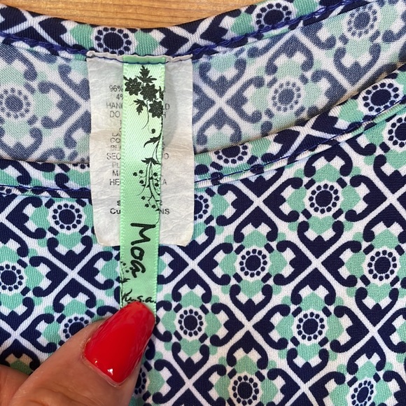 PTP 20 inches. 34 inches tag says 2X I feel it’s more of a large. - Picture 5 of 12